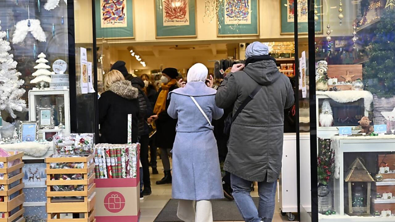 In Wien waren am Sonntag viele auf Geschenkesuche 