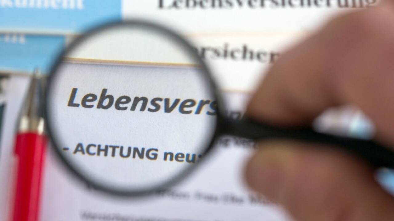 Bei vielen Lebensversicherungen sucht man den Ertrag mit der Lupe 