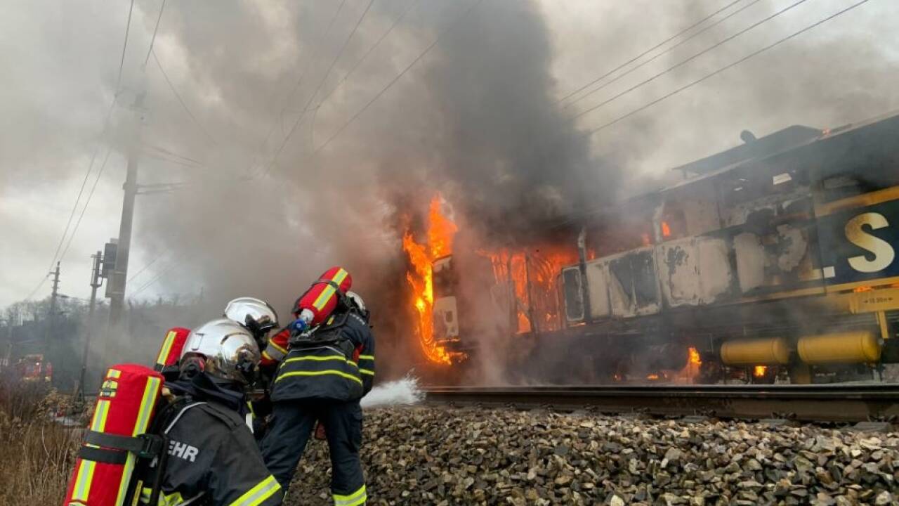 Acht Feuerwehren wurden alarmiert Acht Feuerwehren wurden alarmiert