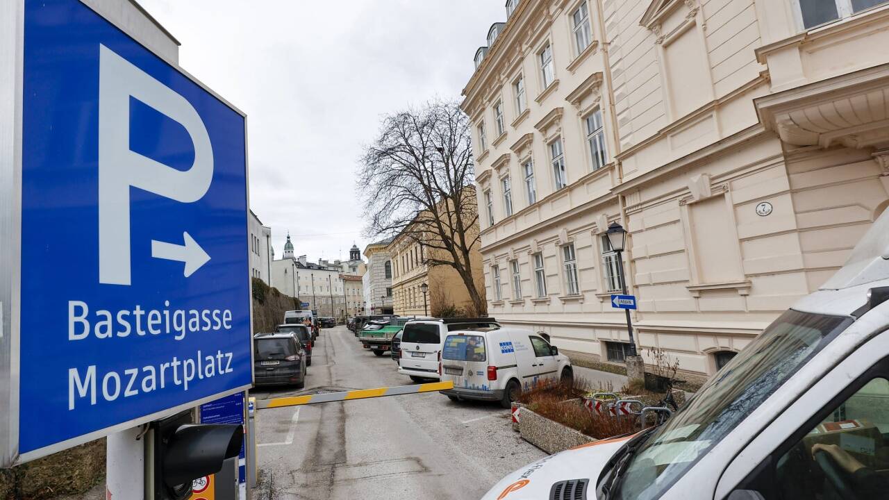 Der Parkplatz Basteigasse soll mit seinen 37 Stellplätzen nur noch Bewohnern zur Verfügung stehen.   Der Parkplatz Basteigasse soll mit seinen 37 Stellplätzen nur noch Bewohnern zur Verfügung stehen.