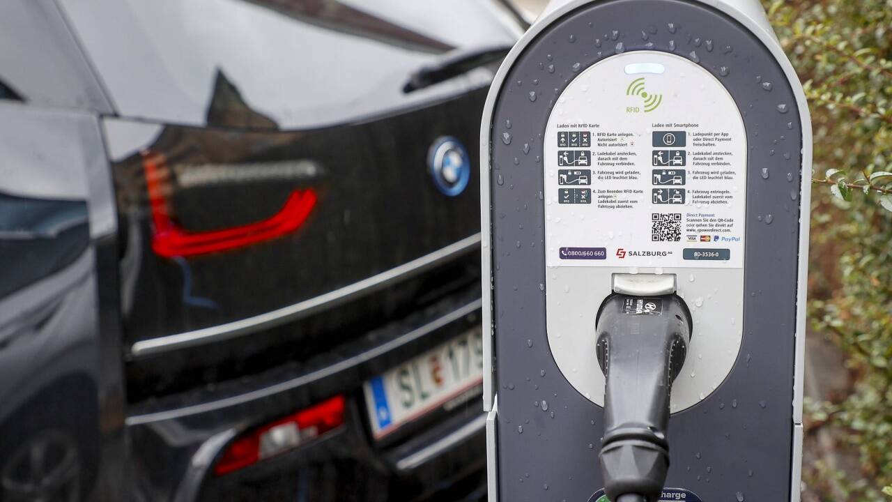 Die Zahl der E-Autos ist in Salzburg gestiegen – die Masse der Neuzulassungen betrifft aber Firmenfahrzeuge. 