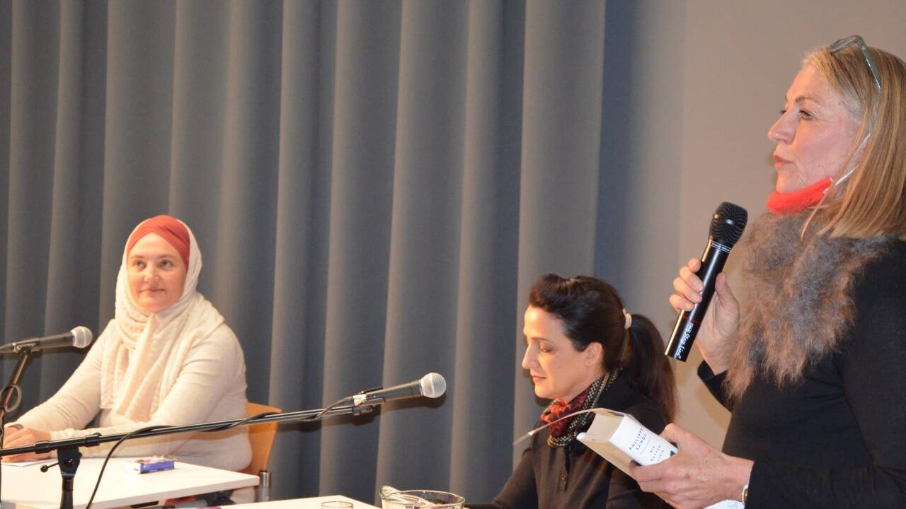 V. l.: Friderica Magdalena Wächter-Stanfel, Mirjam Zadoff (NS-Dokumentationszentrum in München), Elisabeth Schneider. 