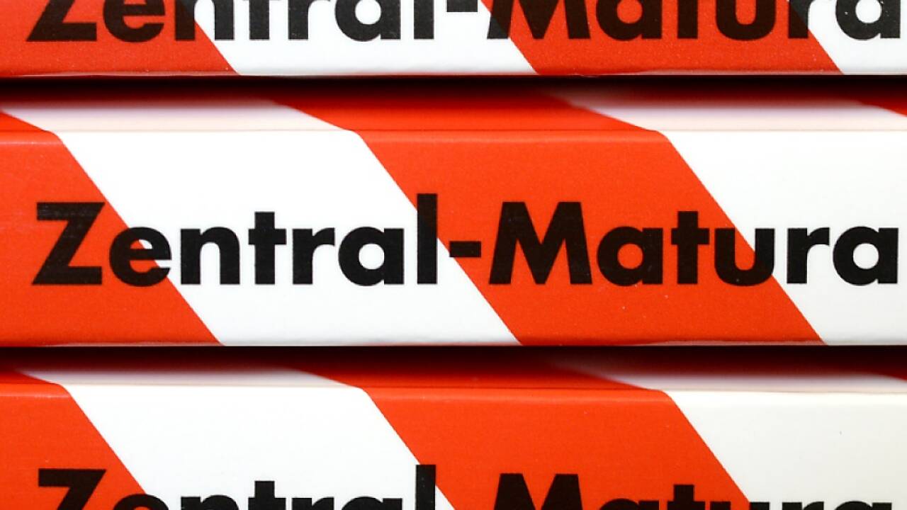 Arbeitszeit wird um eine Stunde verlängert  Arbeitszeit wird um eine Stunde verlängert