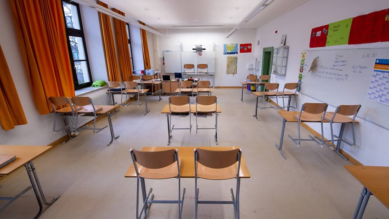 1.500 Klassen sind im Fernunterricht  1.500 Klassen sind im Fernunterricht