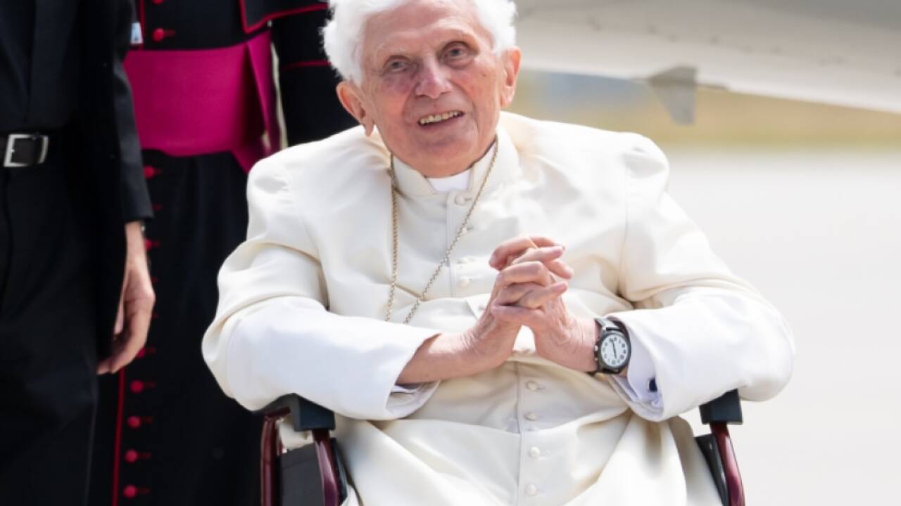 Rolle des früheren Papstes Benedikt XVI. im Fokus 