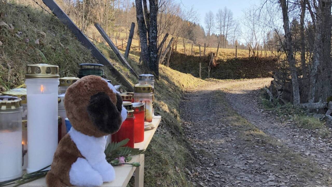 Die Unfallstelle: ein Feldweg zwischen Göriach und St. Andrä im Lungau (Bild vom November). Hier kam Andreas Gerhardter mit seinem Moped am 18. November 2021 gegen 18.30 Uhr zu Sturz. Die nachfahrende Polizeistreife überfuhr ihn. 