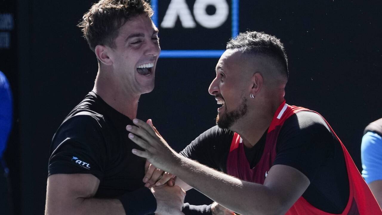 Nick Kyrgios (r.) und Thanasi Kokkinakis treffen im Enspiel auf ihre Landsmänner Matthew Ebden/Max Purcell. 