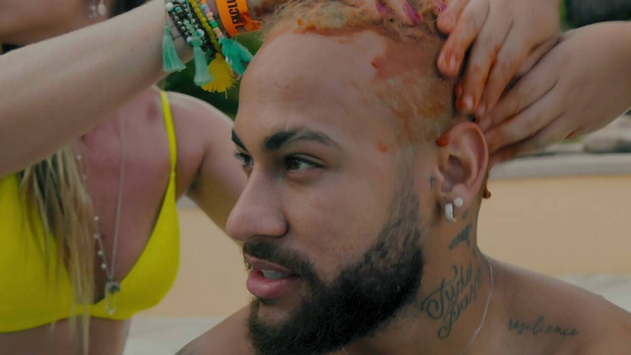 Lässt sich wieder einmal die Haare färben: Starkicker Neymar. 