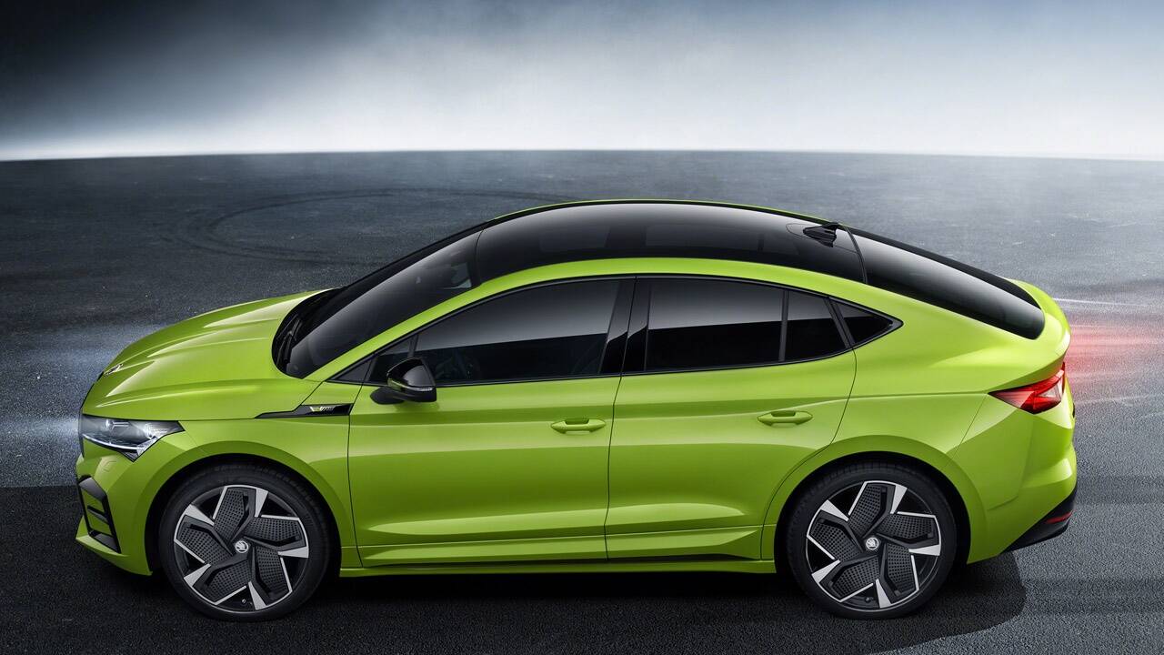 Die sportliche Coupé-Variante des Škoda Enyaq iV ist noch im Frühjahr zu haben. 