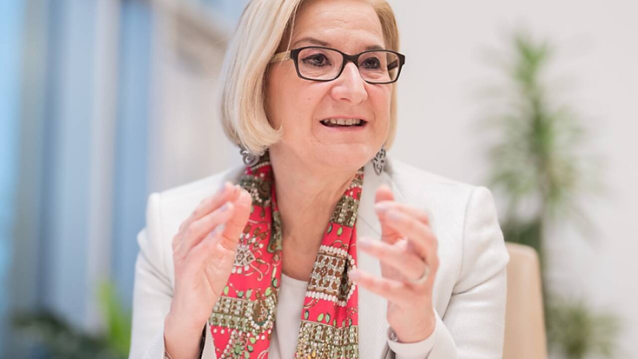 Johanna Mikl-Leitner schrieb: 'Rote bleiben Gsindl' 