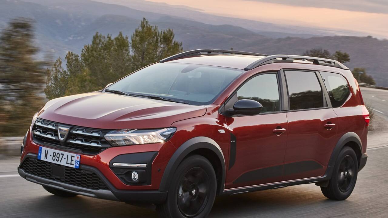 Preis-Leistungs-Schlager: Der geräumige Jogger setzt auf die bekannt pragmatischen Dacia-Tugenden. 
