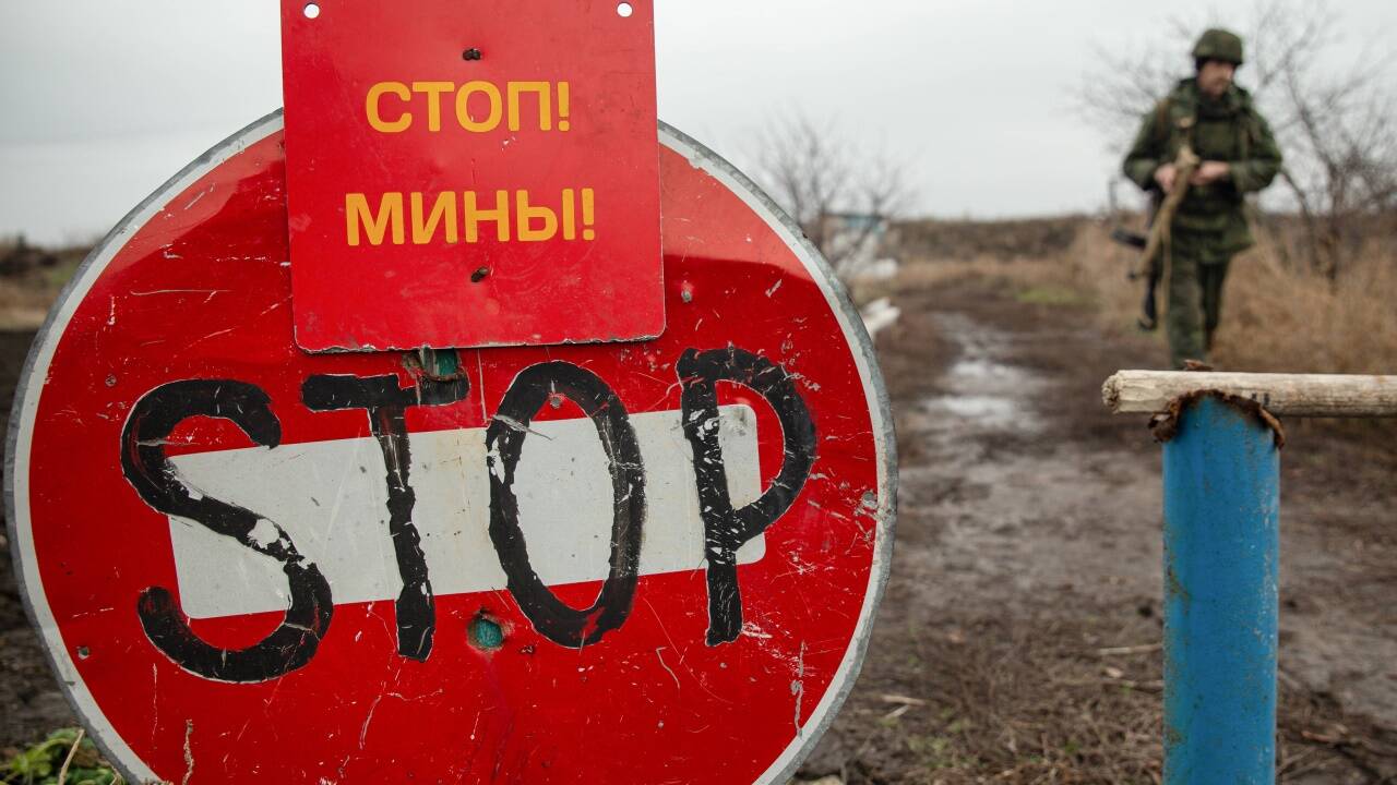 Das Gebiet Luhansk wird wie Donezk von Separatisten kontrolliert. Das Gebiet Luhansk wird wie Donezk von Separatisten kontrolliert.