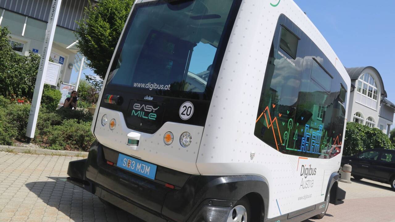 Der „Digibus“ in Koppl bei Salzburg war eines der ersten autonom fahrenden Autos, das in Österreich getestet wurde.  