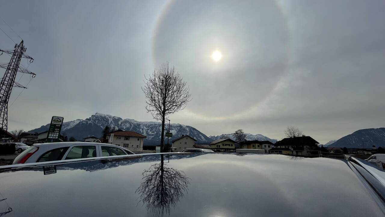 So präsentierte sich der Sonnenhalo in Wals-Siezenheim.  