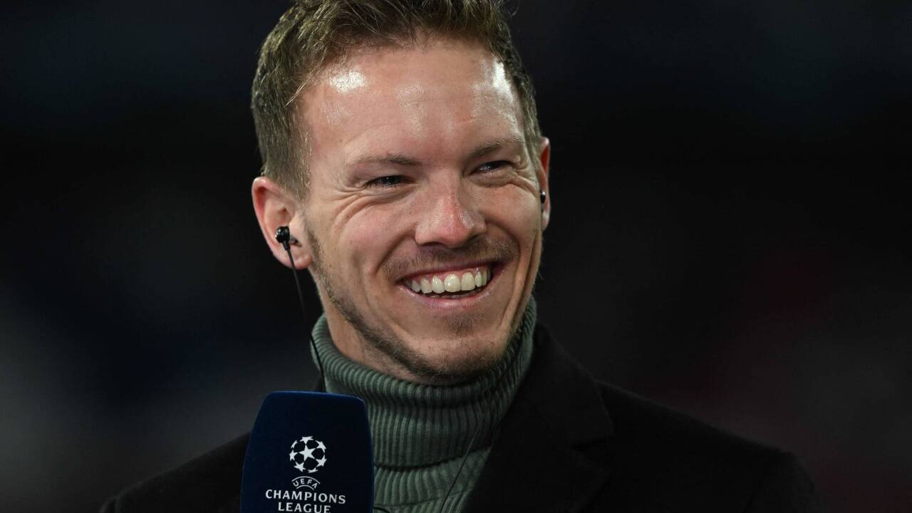 Bestens gelaunt nach dem Kantersieg: Bayern-Trainer Julian Nagelsmann.  Bestens gelaunt nach dem Kantersieg: Bayern-Trainer Julian Nagelsmann.