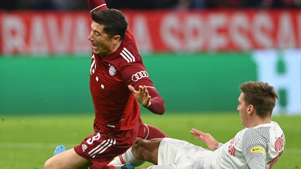 Wöber foult, Lewandowski trifft: Zwei Elfmetertore von Robert Lewandowski waren für Salzburg der Anfang vom Ende.  Wöber foult, Lewandowski trifft: Zwei Elfmetertore von Robert Lewandowski waren für Salzburg der Anfang vom Ende.