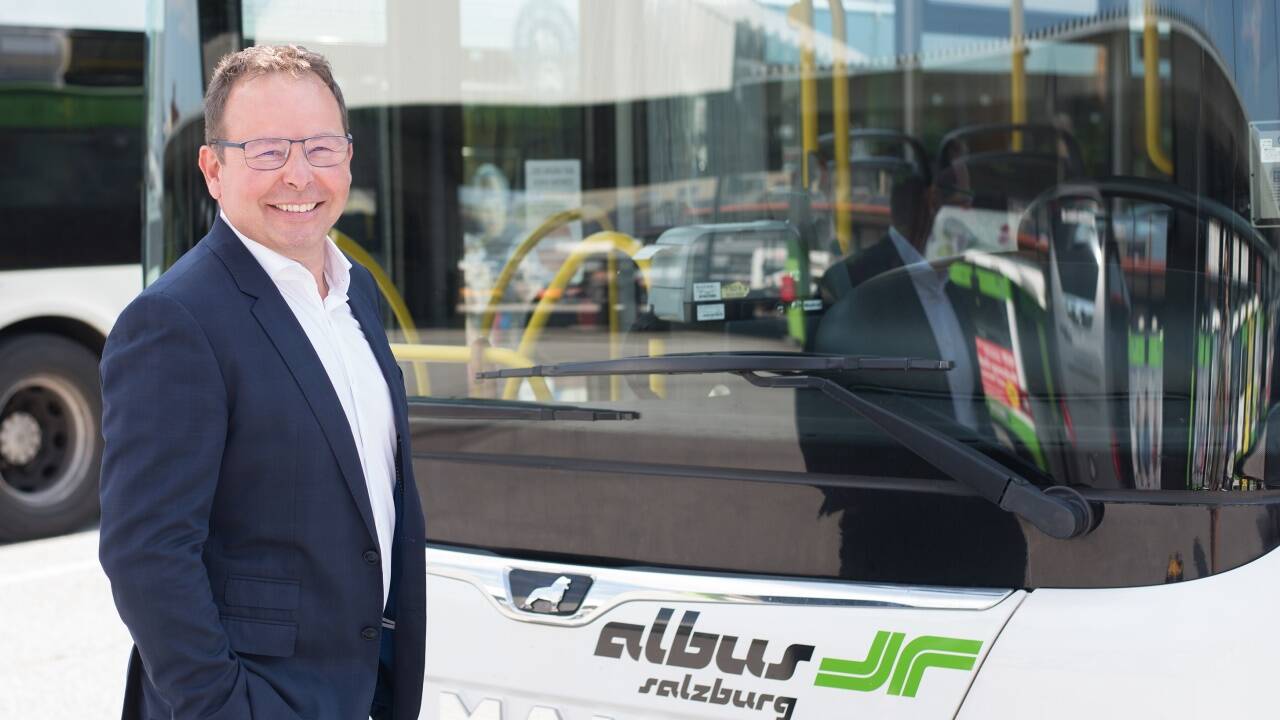 Die Preise steigen und steigen: Albus-Chef Hermann Häckl erwartet von der Politik, dass sie den Unternehmen rasch und unbürokratisch hilft. Die Preise steigen und steigen: Albus-Chef Hermann Häckl erwartet von der Politik, dass sie den Unternehmen rasch und unbürokratisch hilft.