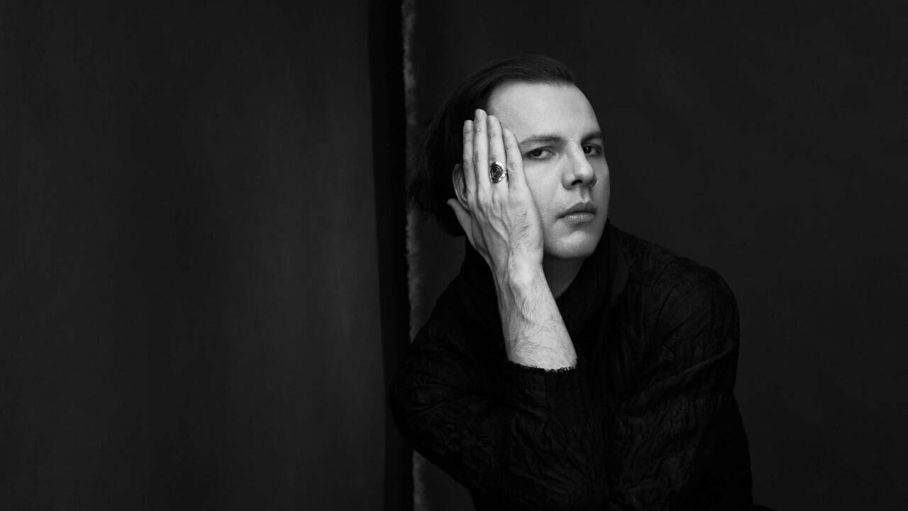 Teodor Currentzis: Kann er das von ihm gegründete Ensemble MusicAeterna wie geplant dirigieren? Teodor Currentzis: Kann er das von ihm gegründete Ensemble MusicAeterna wie geplant dirigieren?