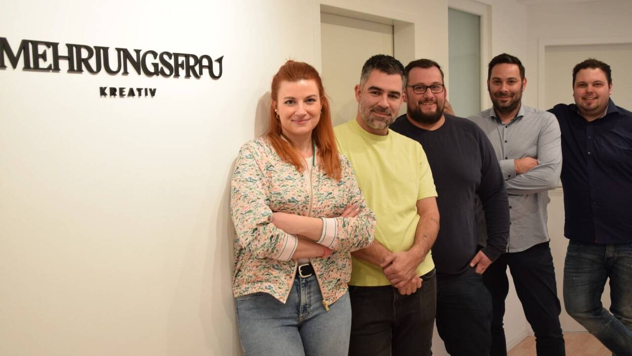 Das ist „Mehrjungsfrau kreativ“: Hanna Auer, Christian Niedermayr (v. l.), Jürgen Langeder, Heimo Setznagel und Florian Fanninger. Das ist „Mehrjungsfrau kreativ“: Hanna Auer, Christian Niedermayr (v. l.), Jürgen Langeder, Heimo Setznagel und Florian Fanninger.