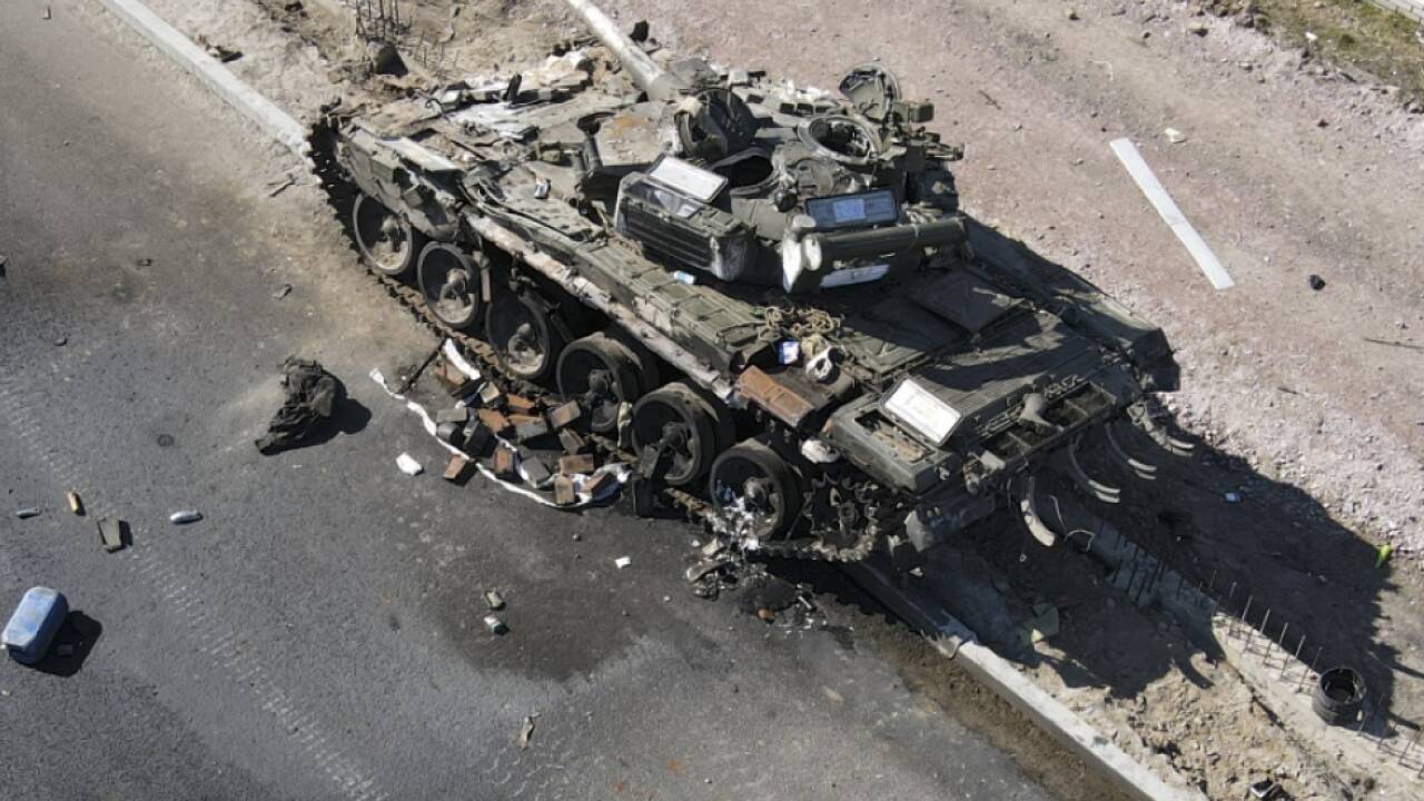 Ein liegengebliebener russischer Panzer  Ein liegengebliebener russischer Panzer