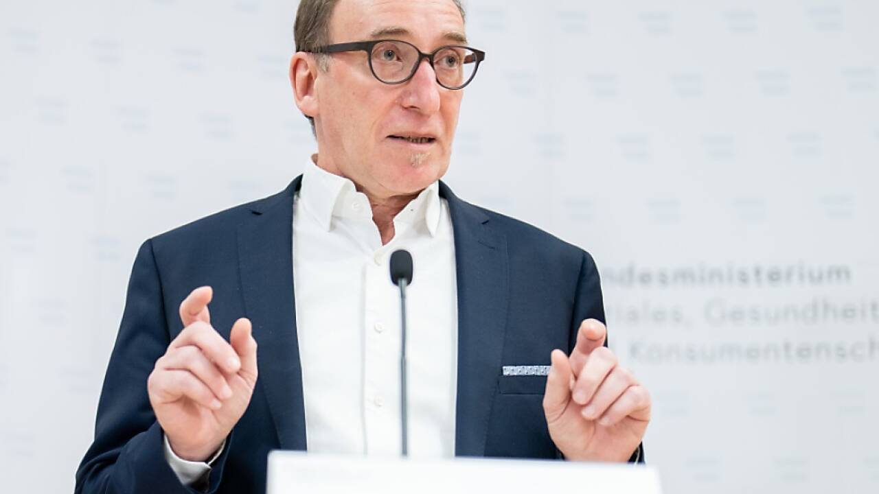 Gesundheitsminister Rauch steig mit negativem Vertrauenssaldo ein 