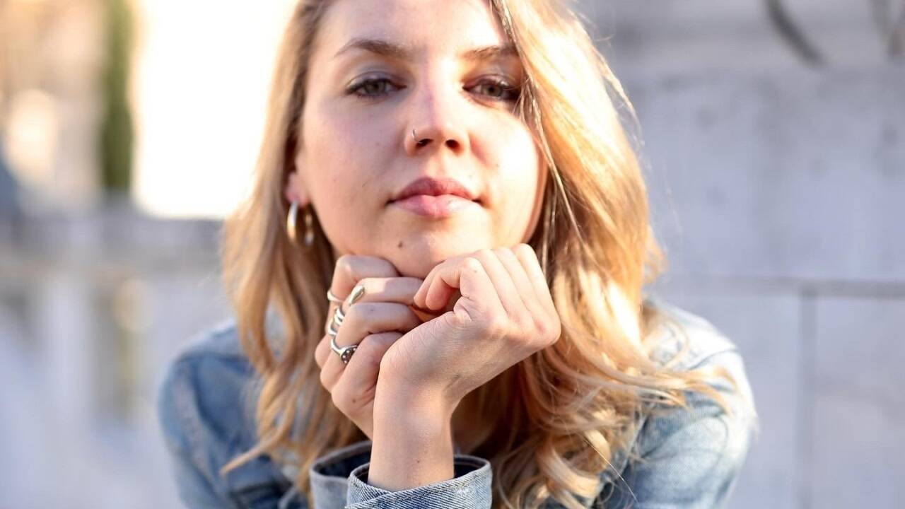 Magdalena Huber, alias Maddy Rose, ist Soul-Pop-Sängerin. Die gebürtige Salzburgerin lebt in Wien.  
