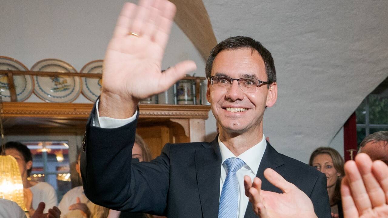 Nach dem Wahlsieg 2019: Die Inseratenpraxis des Wirtschaftsbundes fällt auch auf Vorarlbergs und VP-Chef LH Markus Wallner zurück. Denn die üppigen Erträge flossen auch an die Landespartei weiter. Nach dem Wahlsieg 2019: Die Inseratenpraxis des Wirtschaftsbundes fällt auch auf Vorarlbergs und VP-Chef LH Markus Wallner zurück. Denn die üppigen Erträge flossen auch an die Landespartei weiter.