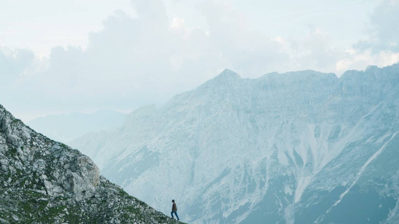 Bilder zum FIlm „Märzengrund“ von Adrian Goiginger. 