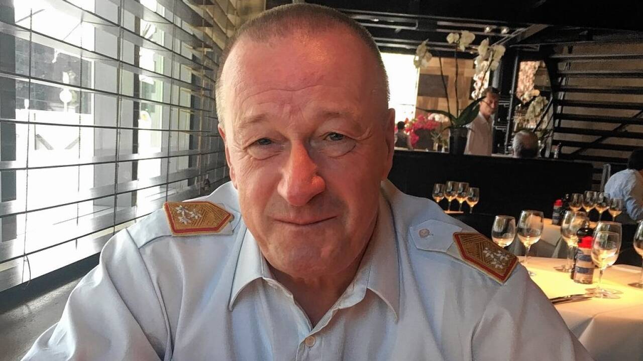 Drei-Sterne-General Günter Höfler. 
