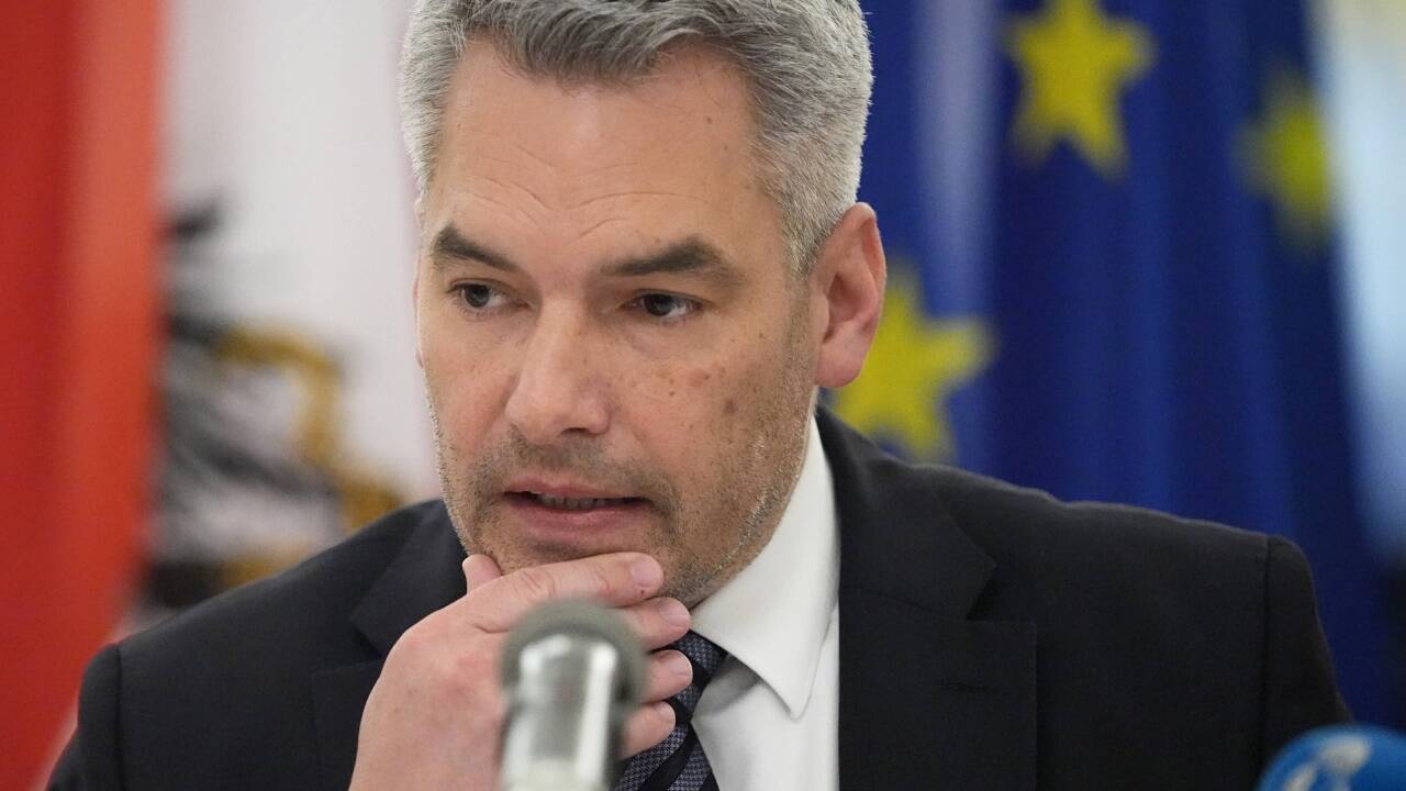 Karl Nehammers Besuch in Moskau erhitzt die Gemüter. 