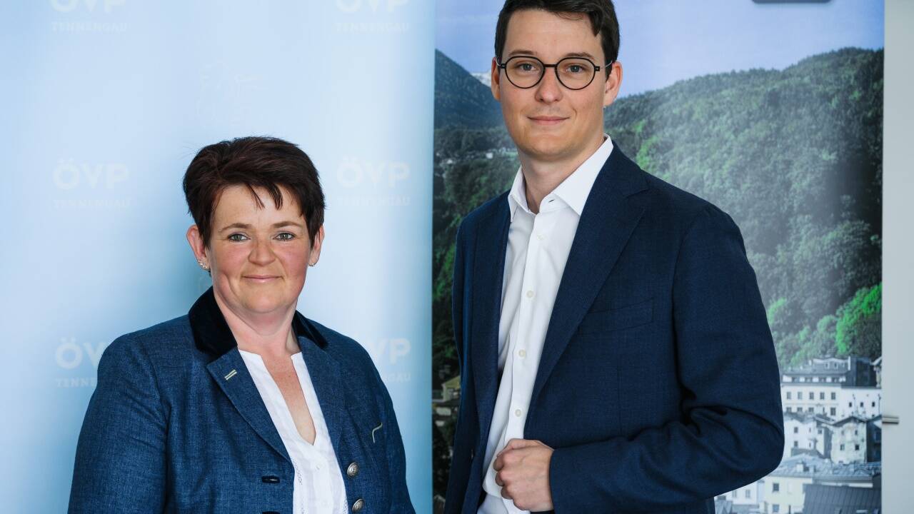 Florian Scheicher (ÖVP) zieht sich aus der Halleiner Gemeindepolitik zurück. Katharina Seywald folgt an seiner Stelle als neue Vizebürgermeisterin. Florian Scheicher (ÖVP) zieht sich aus der Halleiner Gemeindepolitik zurück. Katharina Seywald folgt an seiner Stelle als neue Vizebürgermeisterin.