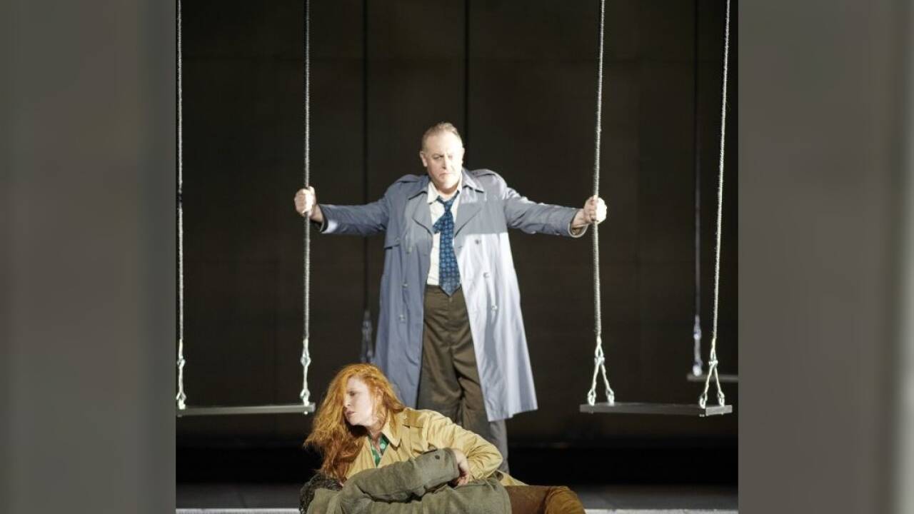 Iain Peterson als Kurwenal, Martina Serafin als Isolde 