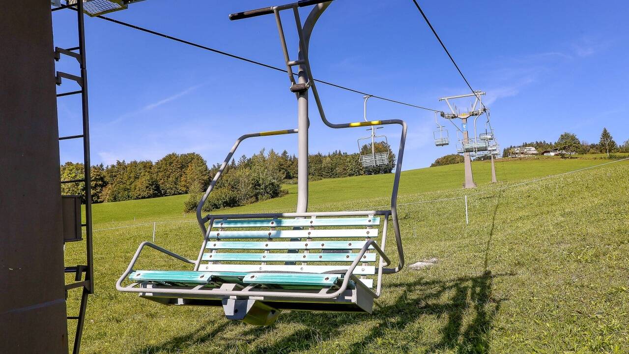 Der in die Jahre gekommene Sessellift in Krispl-Gaißau. Sollte er tatsächlich abgerissen werden, hätte die Stadt Salzburg Interesse, um ihn am Gaisberg wieder aufzubauen. Der in die Jahre gekommene Sessellift in Krispl-Gaißau. Sollte er tatsächlich abgerissen werden, hätte die Stadt Salzburg Interesse, um ihn am Gaisberg wieder aufzubauen.