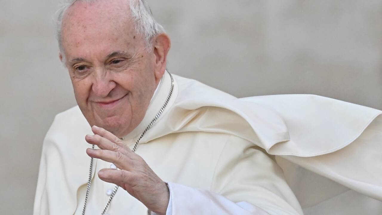 Papst Franziskus verzichtet zunächst auf Treffen mit Patriarch Kyrill  Papst Franziskus verzichtet zunächst auf Treffen mit Patriarch Kyrill
