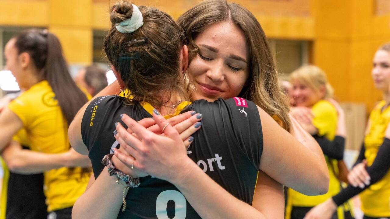 Andrea Duvnjak war nach Kreuzbandriss beim Finale als Motivatorin dabei.  