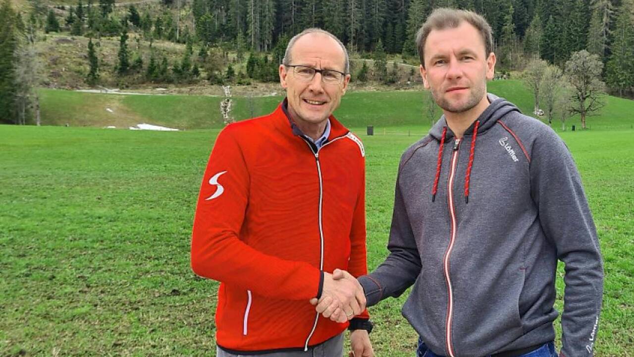 Alois Stadlober mit Spartentrainer Konstantin Zakhvatkin 
