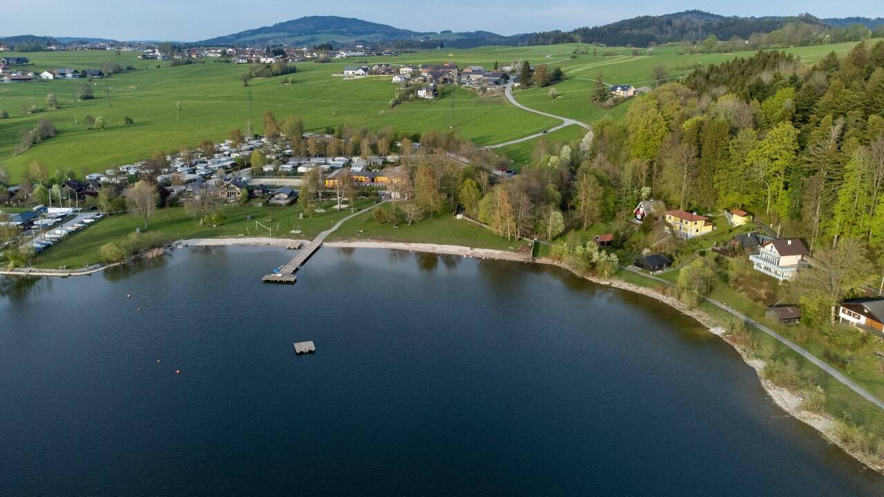 Die Wallersee-Ostbucht ist der Aufreger in den Diskussionen über das neue Neumarkter Räumliche Entwicklungskonzept.  