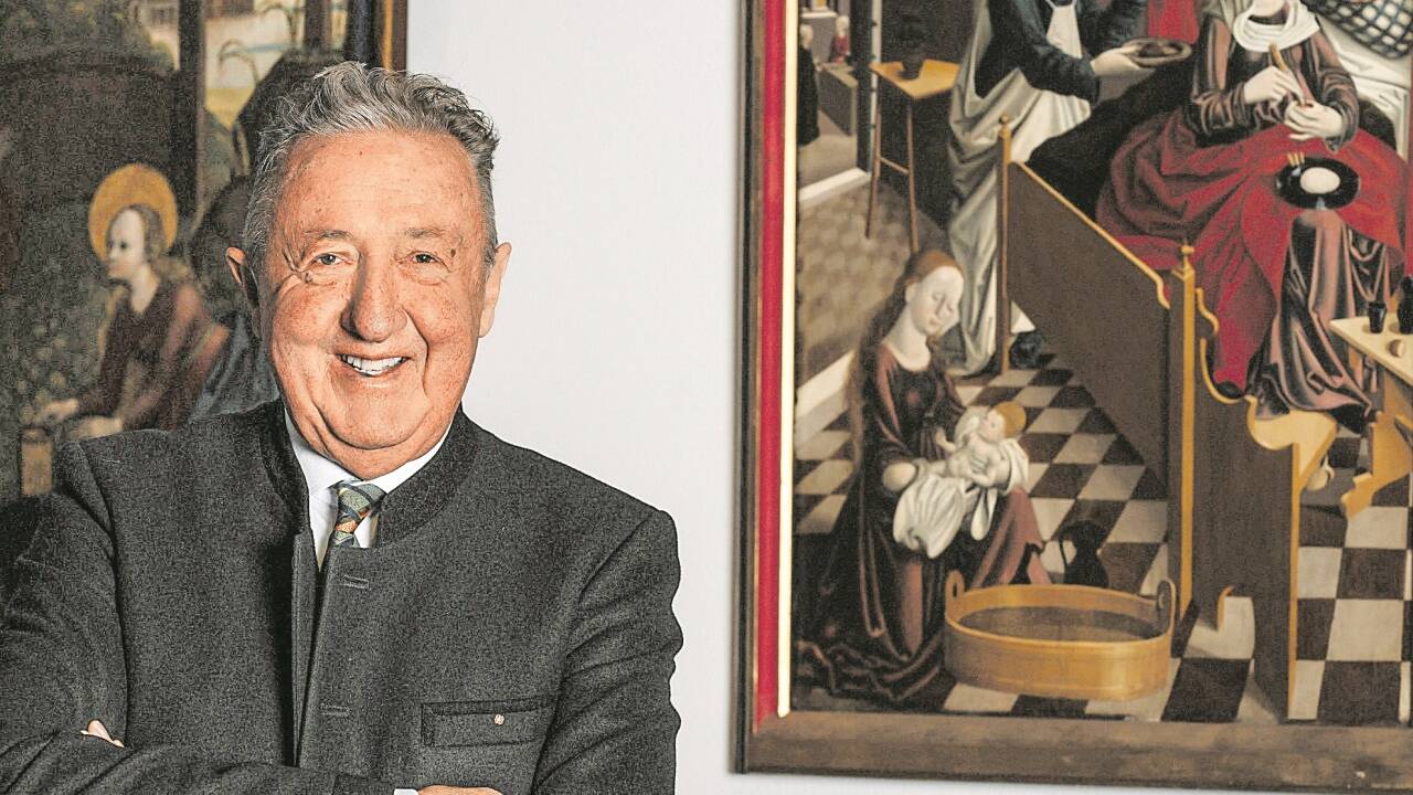Hermann Mayrhofer war bis 2006 Amtsleiter der Gemeinde Leogang.      Er ist Kustos des von ihm gegründeten Bergbau- und Gotikmuseums. 