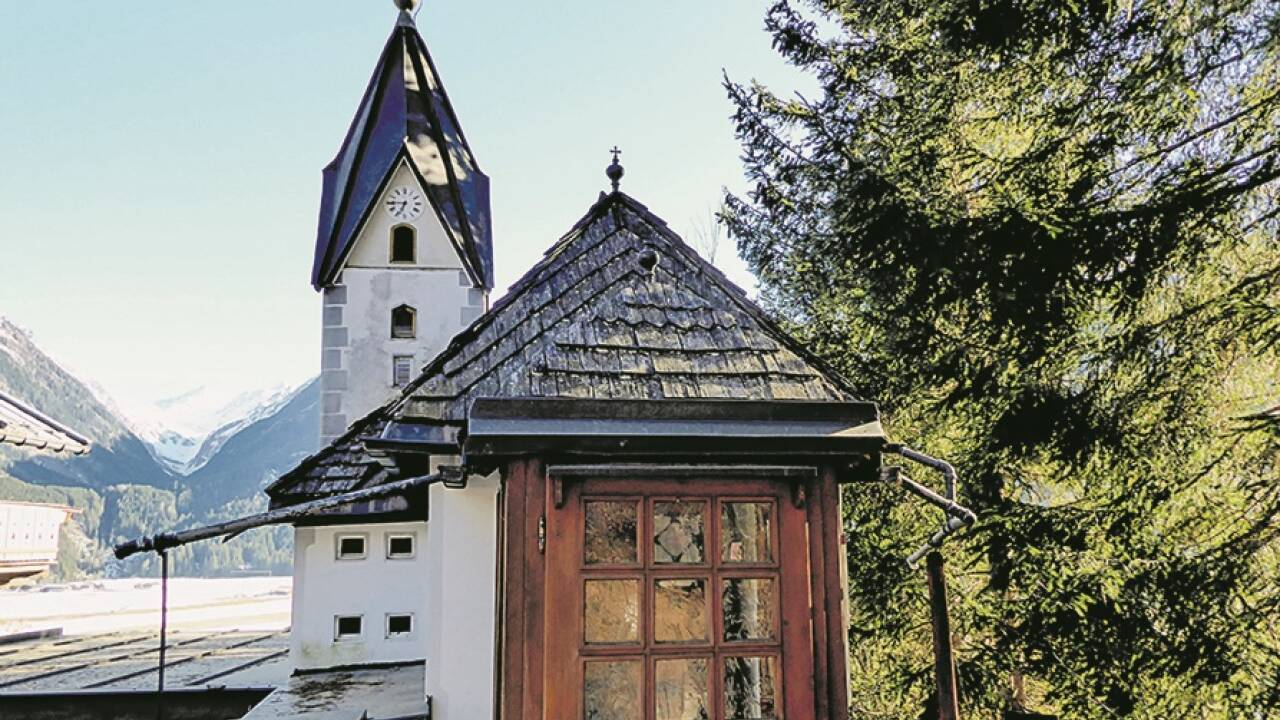 Kapellenweg mit Venedigerblick   Kapellenweg mit Venedigerblick