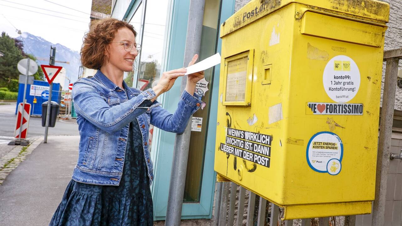 Den Briefkasten gefunden: Die Zahl der Kästen reduziert sich seit Jahren kontinuierlich. Den Briefkasten gefunden: Die Zahl der Kästen reduziert sich seit Jahren kontinuierlich.