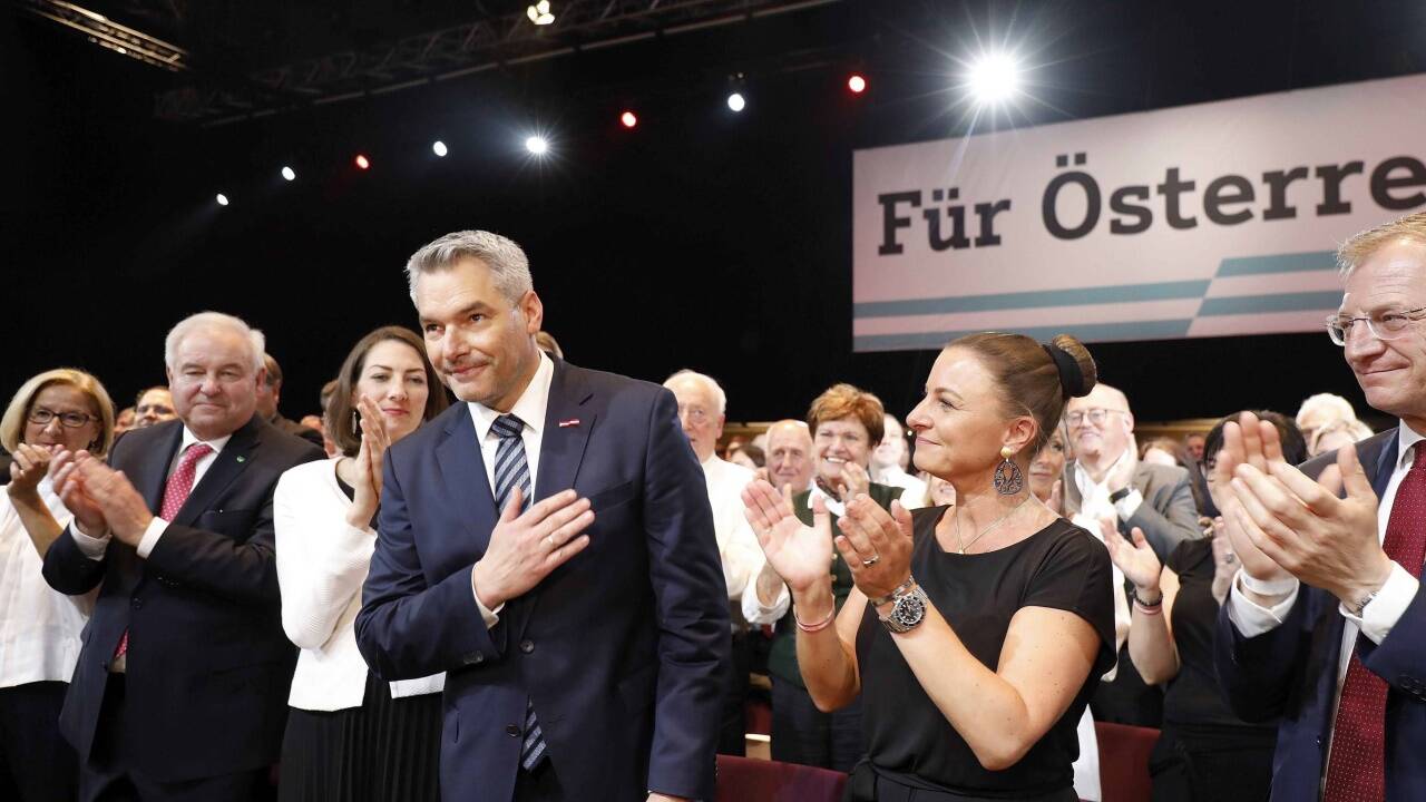 Nehammer ist nun auch offiziell ÖVP-Chef 