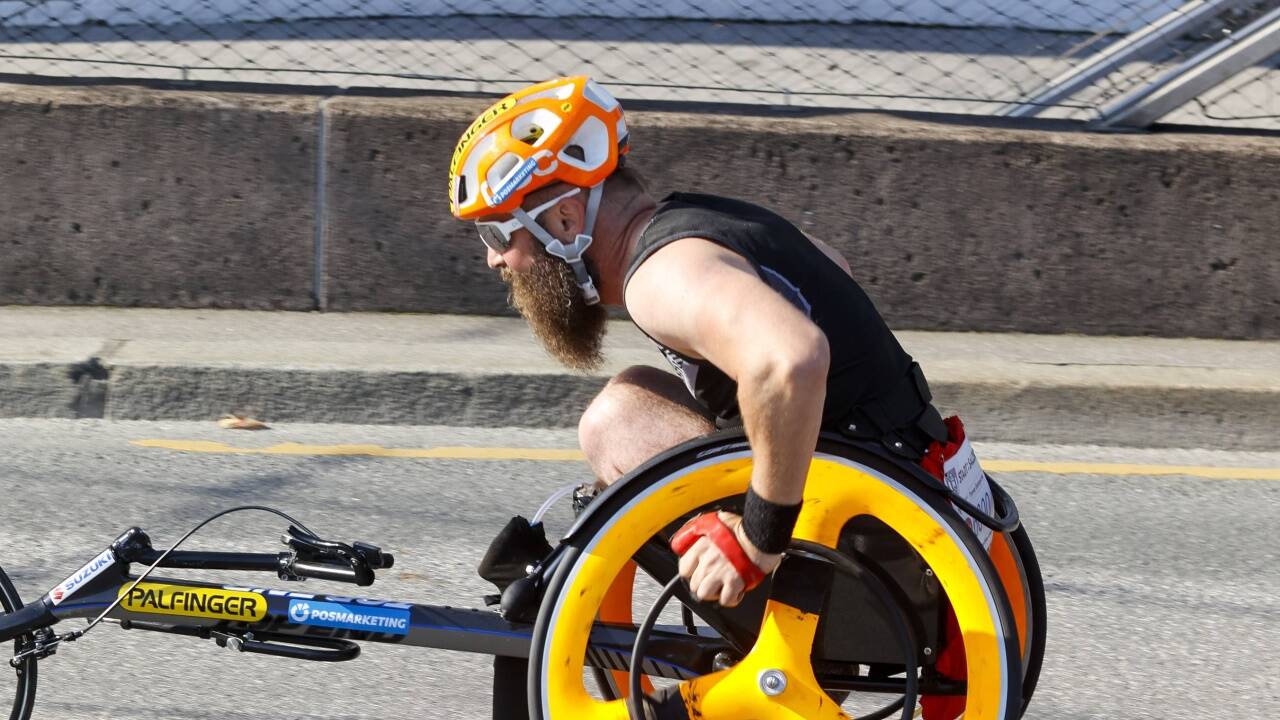 Thomas Geierspichler raste dem Feld über 10 Kilometer voraus.   Thomas Geierspichler raste dem Feld über 10 Kilometer voraus.