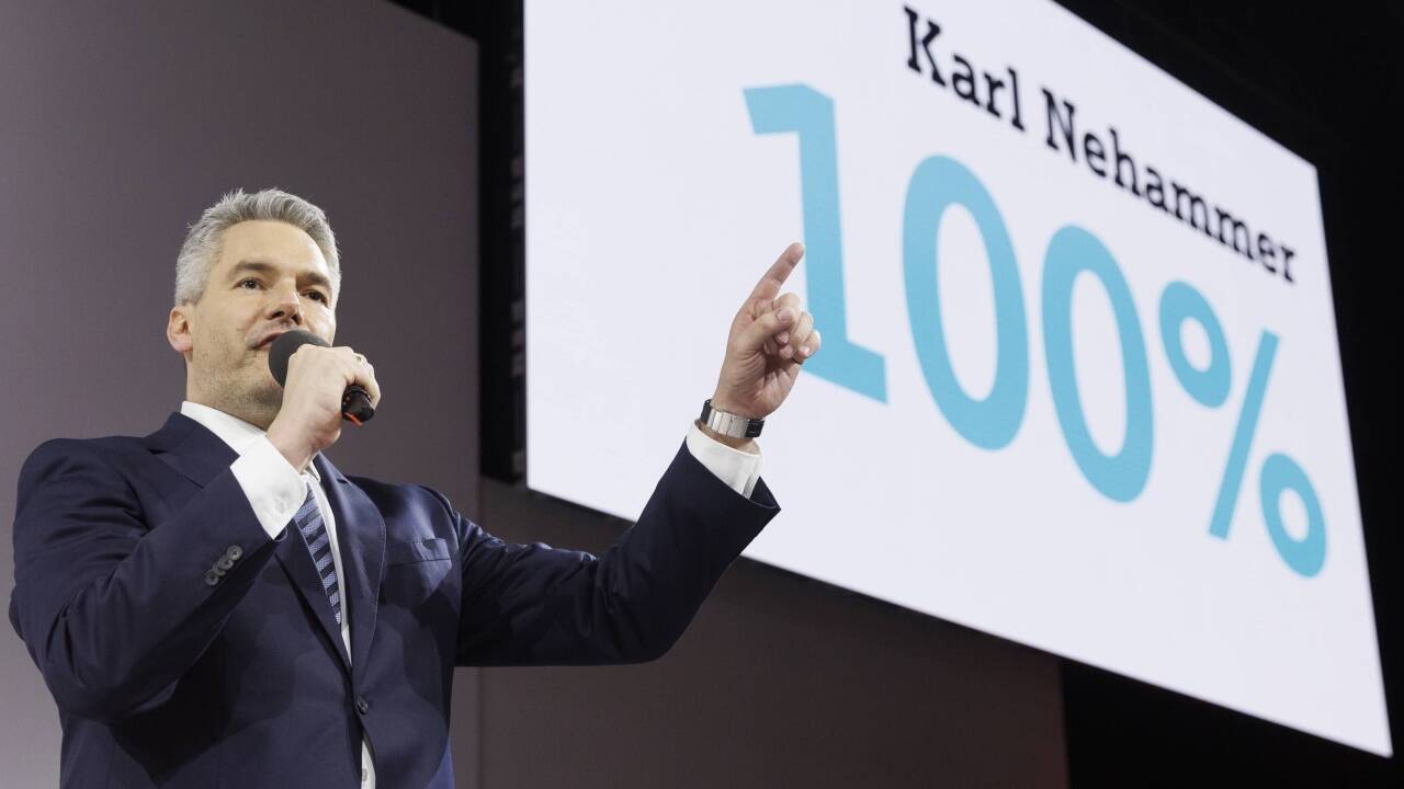 Karl Nehammer genießt 100 Prozent Rückhalt. 