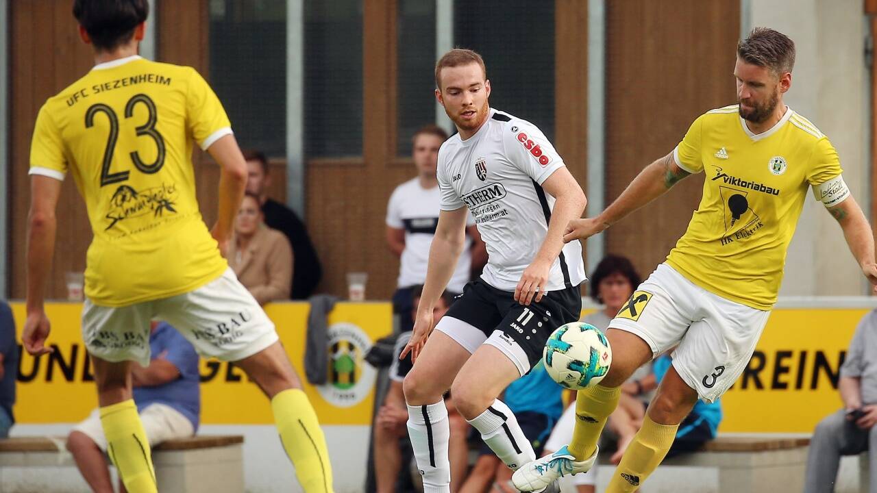 Daniel Buhacek (links) erzielte in seiner Spielerkarriere 129 Kampfmannschaftstreffer und kickte zuletzt in Neumarkt. 