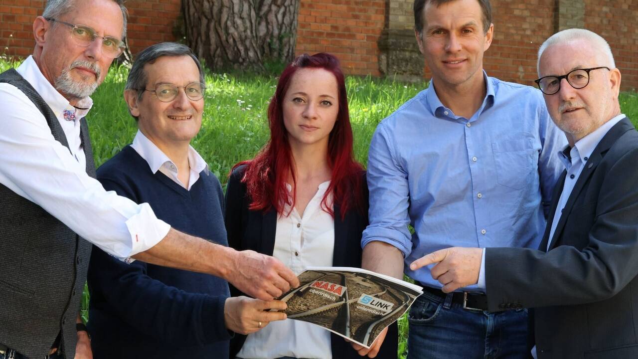 Proponenten des NASA-Verkehrskonzepts: Gottfried Mayer (Verein zur Förderung der Regional Stadt Bahn), Hannes Augustin (Naturschutzbund), Johanna Sams (Aktion lebenswerter Flachgau), Erik Schnaitl (Verein fairkehr) und Bürgerrechtler Wilfried Rogler. 
