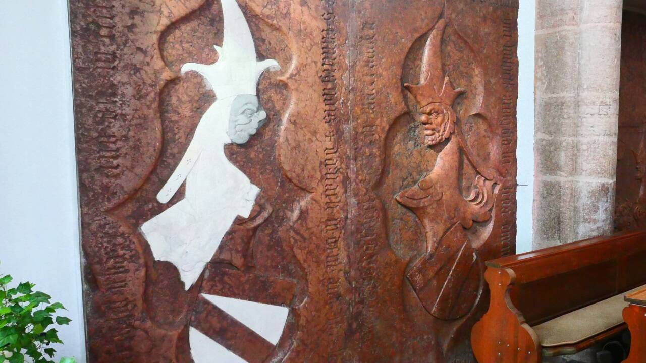 Die Aufstellung dieser Steindenkmäler als „Zwillinge“ sorgt für einen Wow-Effekt.  