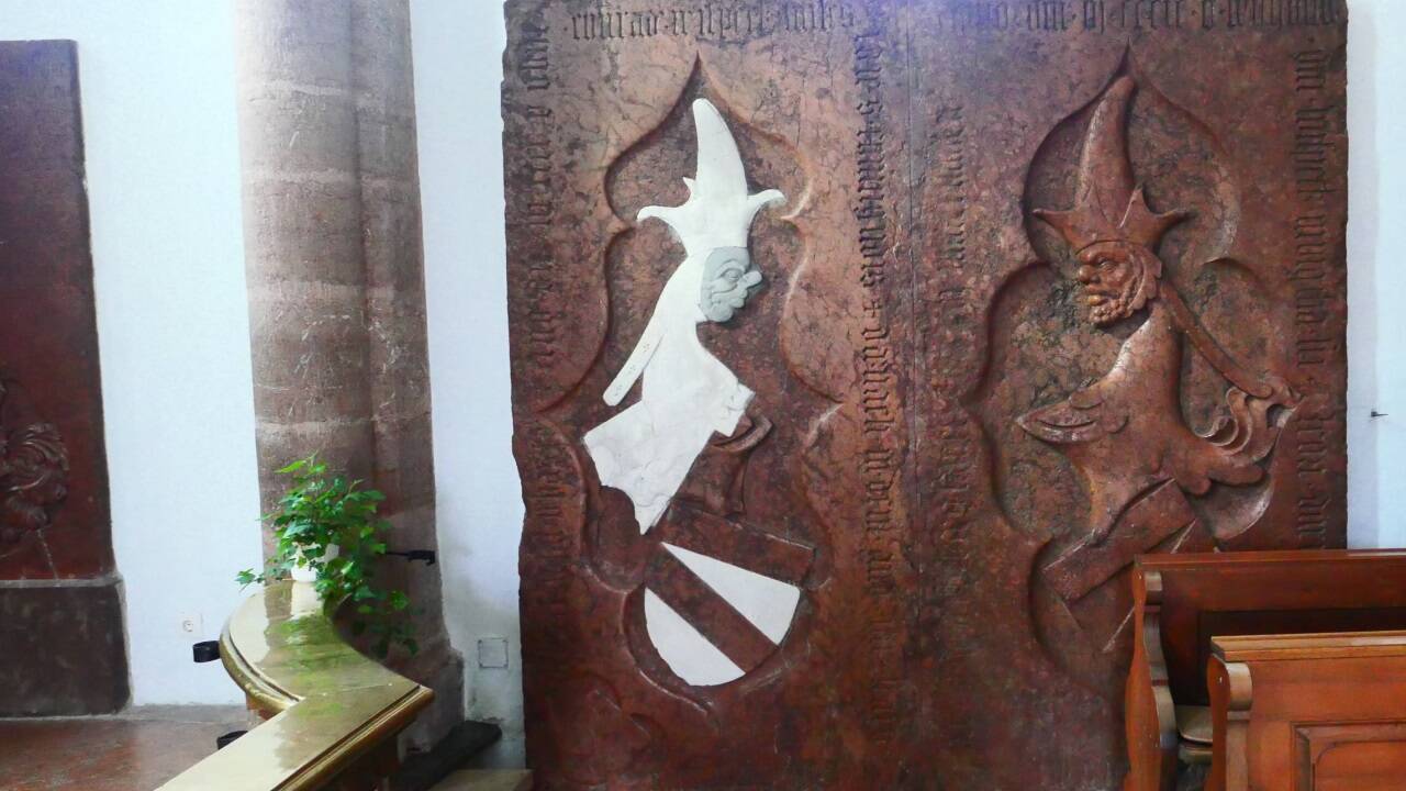 Die Aufstellung dieser Steindenkmäler als „Zwillinge“ sorgt für einen Wow-Effekt.  