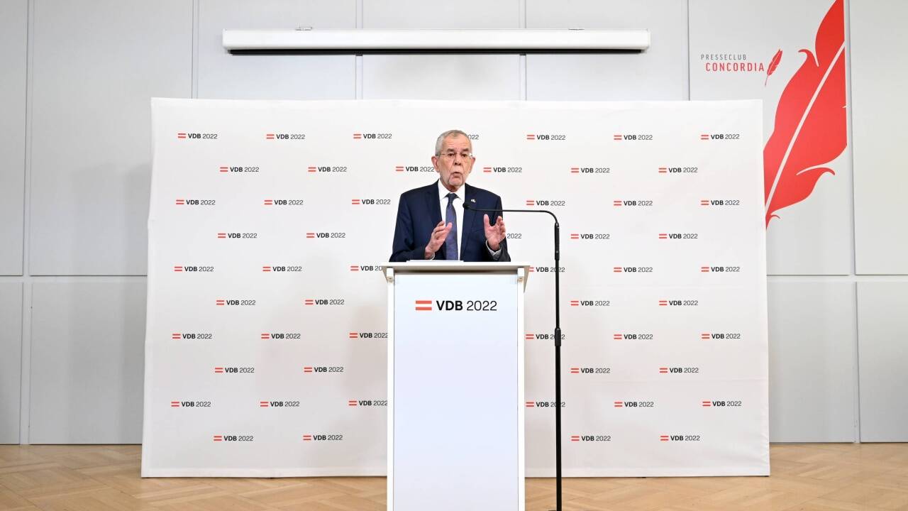 Pressekonferenz von Alexander Van der Bellen am Montagvormittag in Wien.  Pressekonferenz von Alexander Van der Bellen am Montagvormittag in Wien.