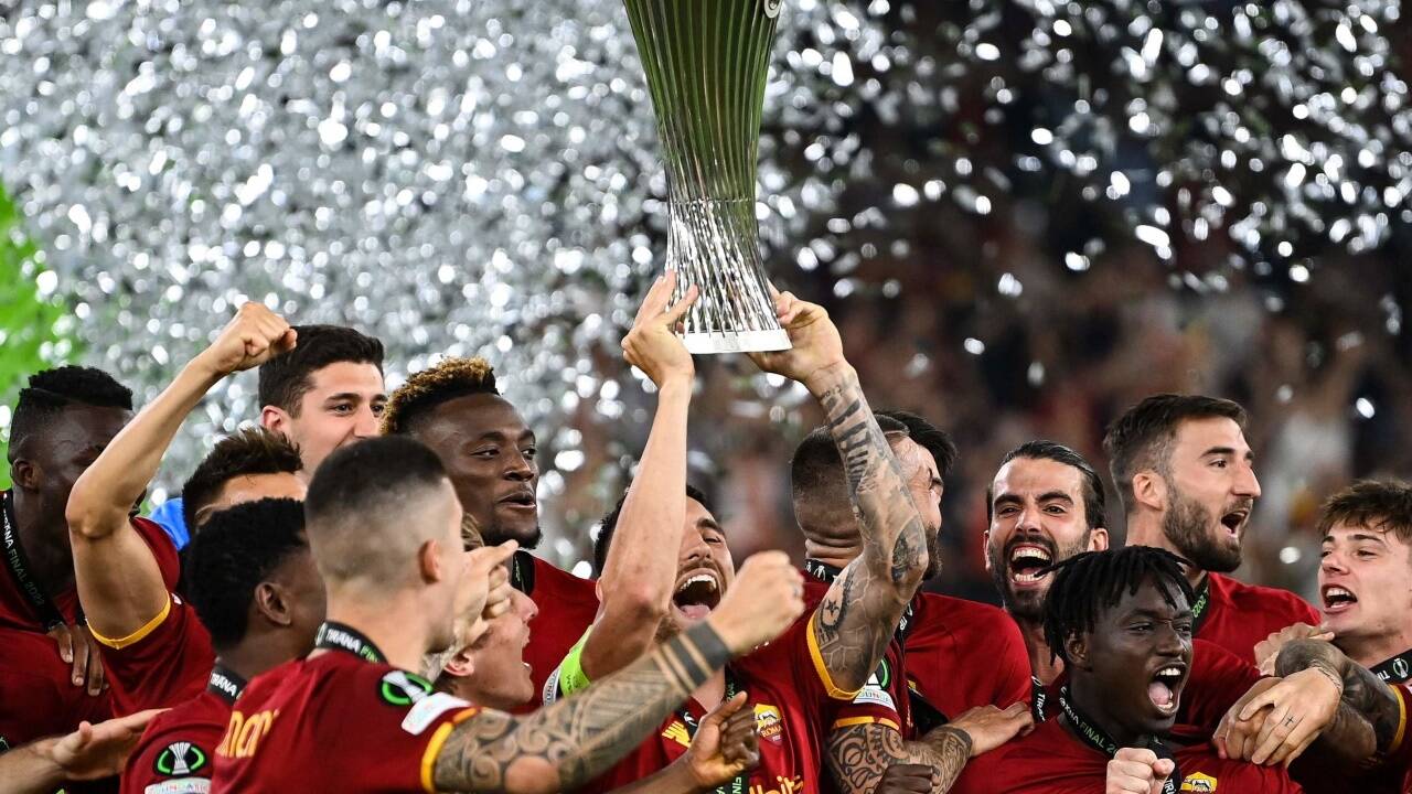 Pokal für AS Roma.   Pokal für AS Roma.