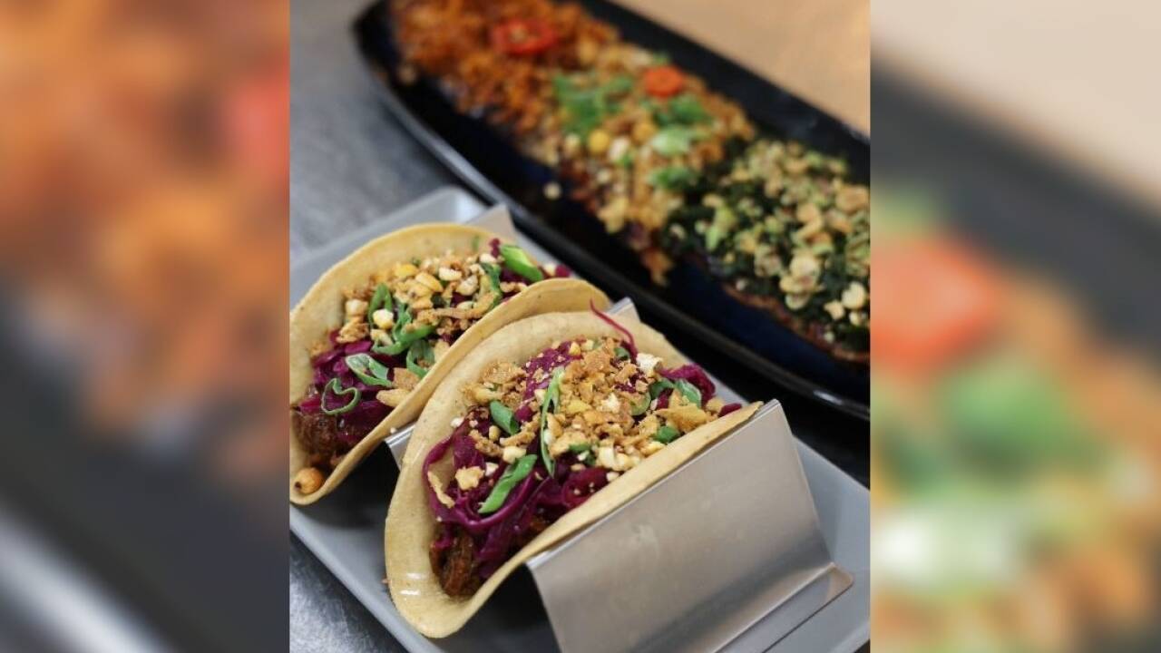 Auch Beef-Ripperl und Tacos in verschiedenen Versionen – zum Beispiel mit Pulled Beef – tischt das neue Team auf. 